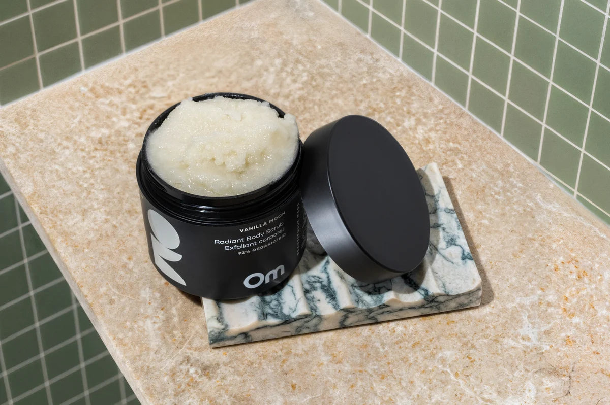 OM Organics Vanilla Moon Radiant Body Scrub