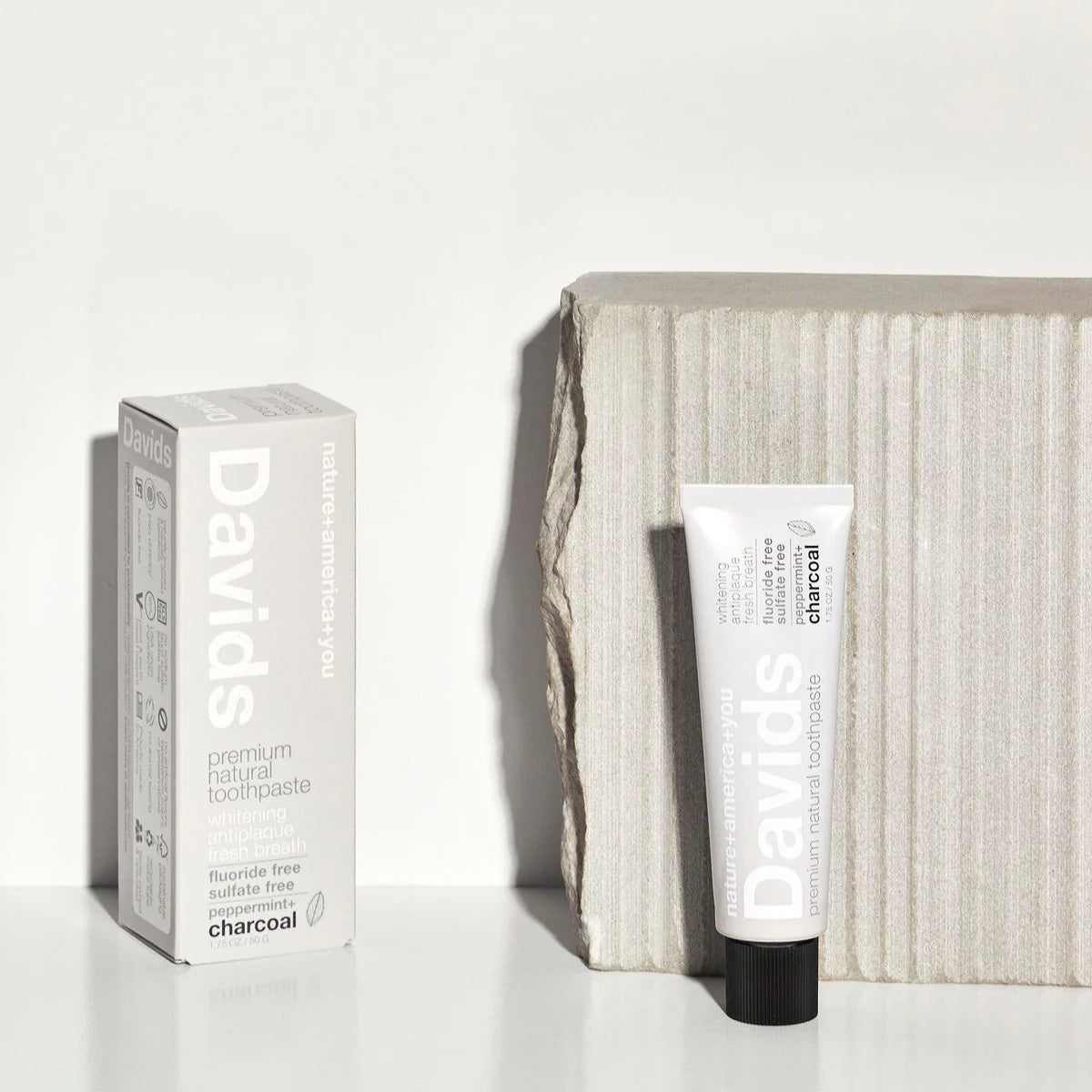 Davids Peppermint Charcoal Premium Natural Toothpaste – 149 g