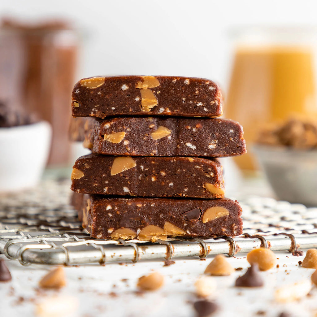 GoMacro Double Chocolate + Peanut Butter Chips MacroBar – 65g Bar