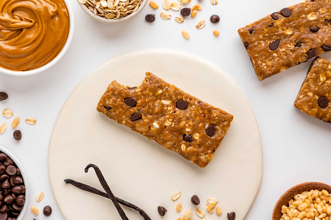 GoMacro Oatmeal Chocolate Chip MacroBar – 65g Bar