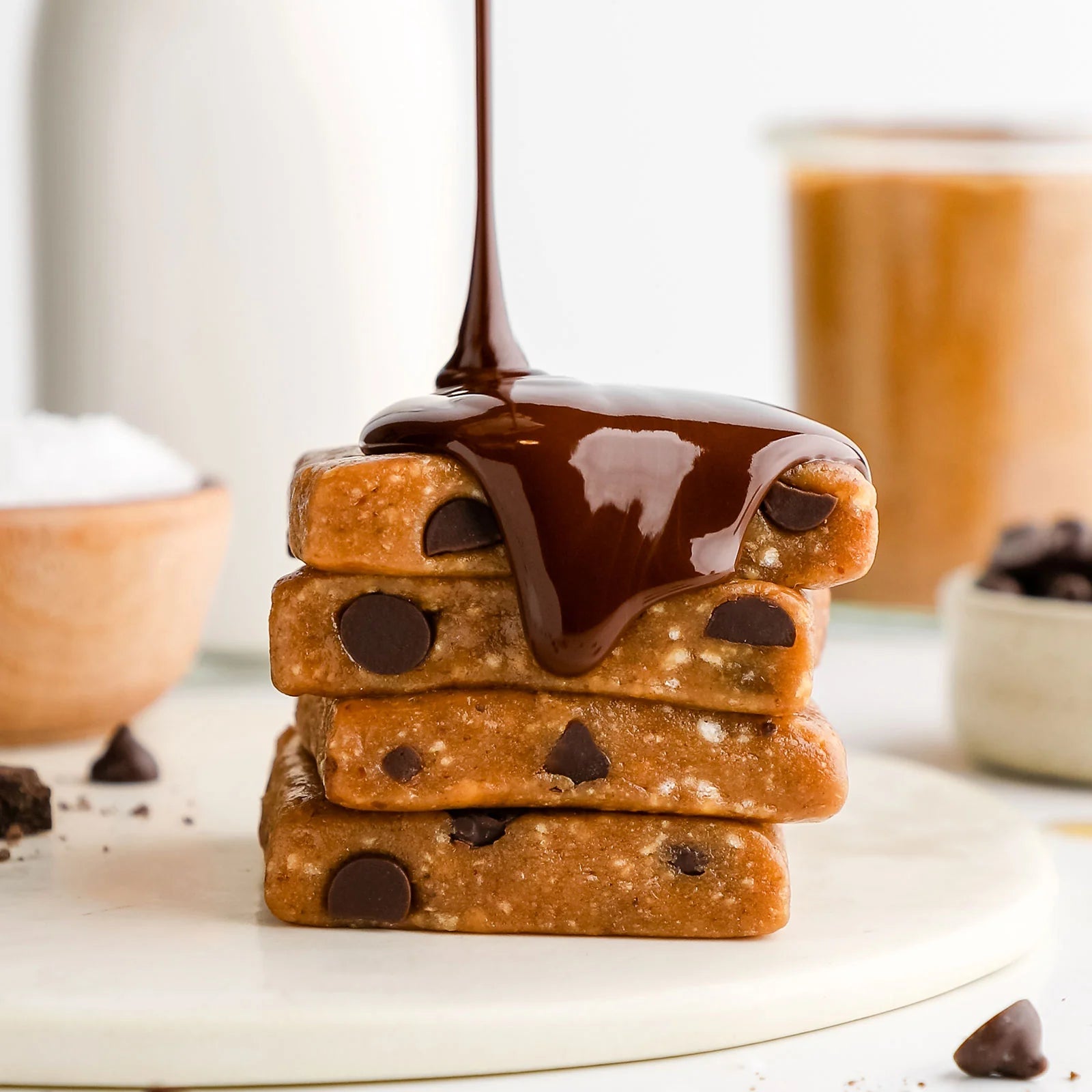 GoMacro Salted Caramel + Chocolate Chips MacroBar – 65g Bar