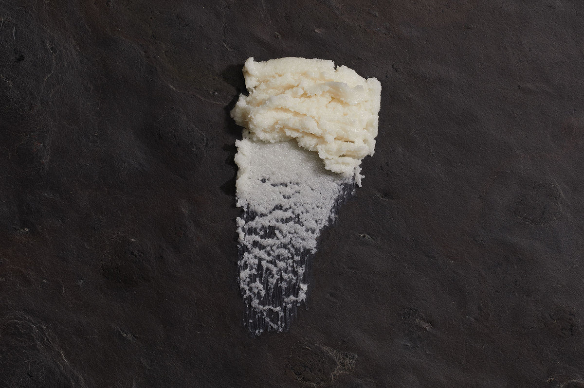 OM Organics Vanilla Moon Radiant Body Scrub