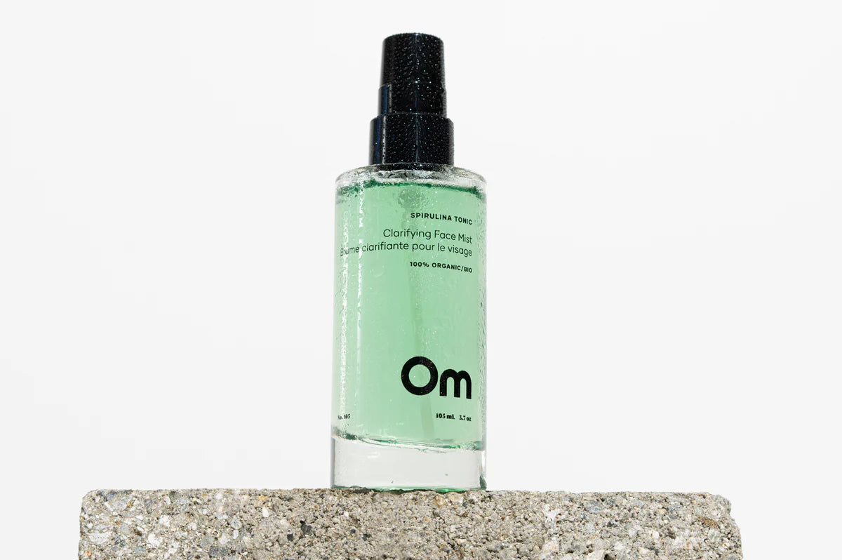 Om Organics Spirulina Tonic Clarifying Face Mist – 105 mL